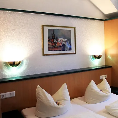 Hotel-landgasthof Gruener Baum - Dittigheim Szálloda Tauberbischofsheim