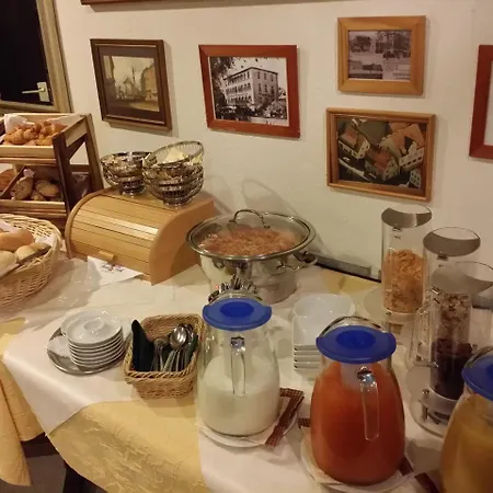 Hotel Hotel-landgasthof Grüner Baum - Dittigheim